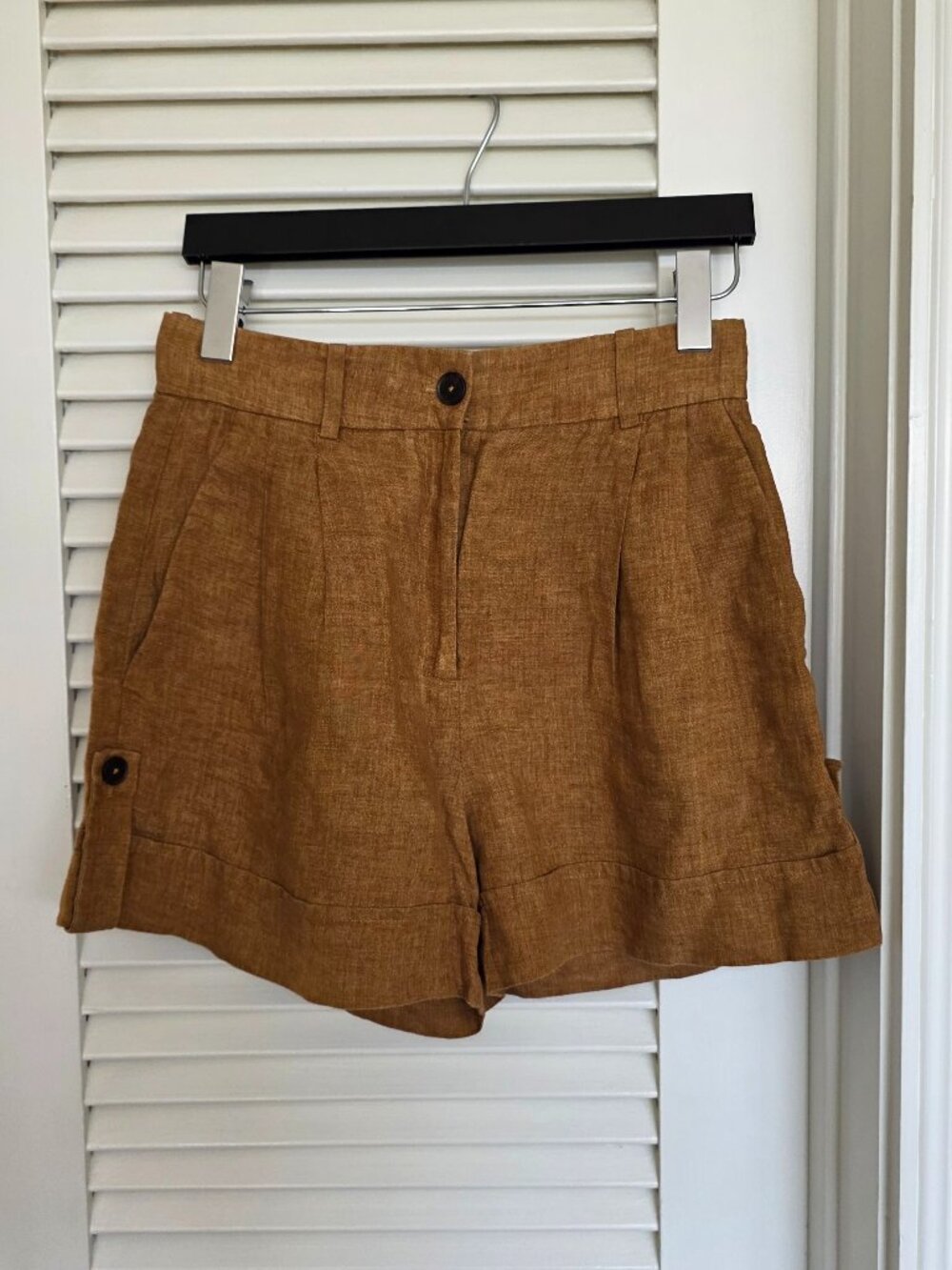 Massimo Dutti Linen Bermuda Shorts with Cuff  Size: 6